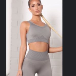 Fashion Nova matching leggings + sports bra fitness/workout set
